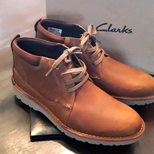 clarks vargo mid chukka boot